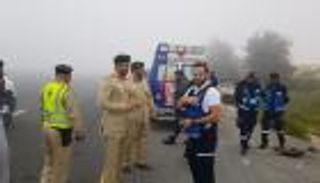 إصابة 9 في تصادم 28 سيارة بدبي