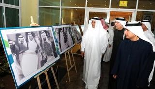 جانب من معرض صور الشيخ زايد رحمه الله