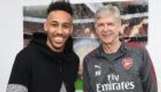 فينجر يدافع عن أوباميانج ضد اتهامات دورتموند