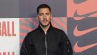 هازارد: ميسي لاعب من كوكب آخر