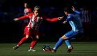 أتلتيكو مدريد يواصل مطاردة برشلونة بالفوز على ملقا