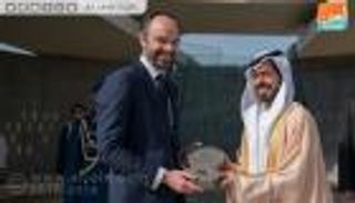 بالصور.. خليفة بن طحنون يستقبل رئيس وزراء فرنسا في واحة الكرامة