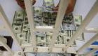 مصر.. الدولار مستقر وسوق النقد تترقب خفض أسعار الفائدة