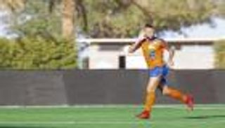 مهاجم الفيحاء يتخطى عمر السومة في الدوري السعودي