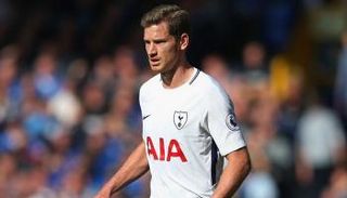 يان فيرتونخين مدافع توتنهام     