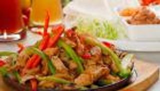 طريقة عمل فاهيتا الدجاج بالكاري أو البابريكا