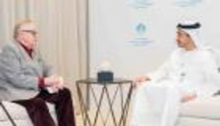 عبدالله بن زايد يلتقي رئيس فنلندا السابق