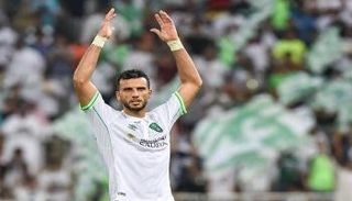 عمر السومة مهاجم أهلي جدة 