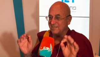 الراهب البوذي ماثيو ريكارد أسعد رجل في العالم