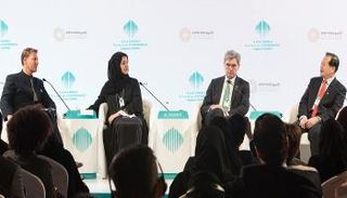 المتحدثون خلال جلسة معارض الإكسبو ودورها في الروابط بين الدول