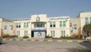 "خليفة الإنسانية" تمنح 200 ألف طالب مساعدات عينيّة 