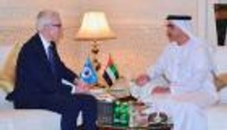 سيف بن زايد يلتقي أمين عام "الإنتربول"