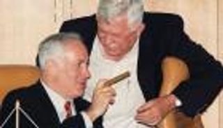 مستقبل نتنياهو "يترنح" بسبب السيجار والخمور