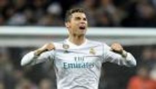 مئوية رونالدو تزين 5 أرقام في اكتساح ريال مدريد لباريس سان جيرمان