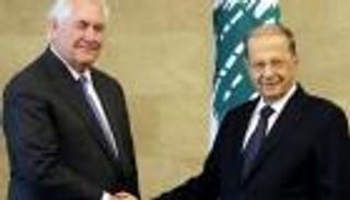 لماذا انتظر تيلرسون وحيدا في القصر الرئاسي ببيروت؟