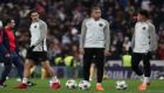 نادي درجة ثالثة إسباني يسخر من باريس سان جيرمان بعد ثلاثية الريال