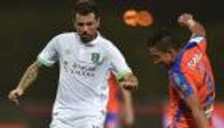 طرد لاعب أهلي جدة بعد مواجهة الفيحاء