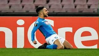 آدم وناس نجم نابولي  