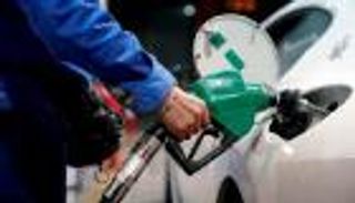 الخام الأمريكي يسجل أعلى مستوى في أسبوع مع تراجع الدولار