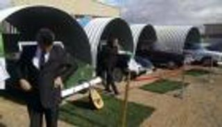 بالصور.. أول معرض "دائم" للسيارات القديمة بالجزائر