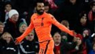 محمد صلاح يسعى للتطور ويتحدث عن لافتة "الملك المصري"