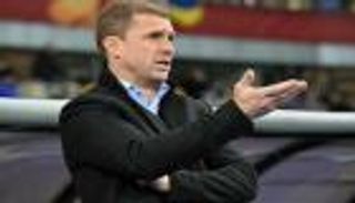 الجزيرة يحدد مستقبل مدرب الأهلي السعودي