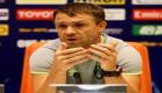 مدرب الأهلي السعودي يستنجد بالجماهير قبل مواجهة الجزيرة الإماراتي