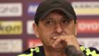 دياز سعيد بمواجهة الاستقلال في عمان