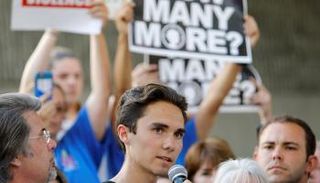 مظاهرات طلاب فلوريدا - رويترز
