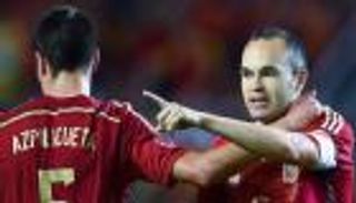 لاعب تشيلسي: إنييستا غير مرحب به في ستامفورد بريدج