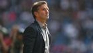 فولفسبورج يعلن مدربه الجديد 