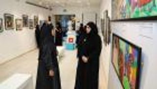 "بينالي الشارقة للأطفال".. أنامل صغيرة لإنقاذ اللاجئين