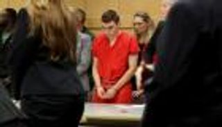 غالبية الأمريكيين يلومون الكونجرس وترامب بشأن إطلاق النار العشوائي