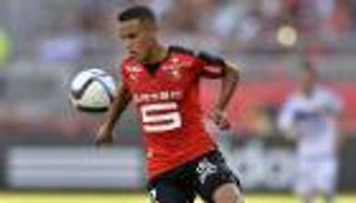 الجزائري زفان يشتبك مع زميله في ستاد رين