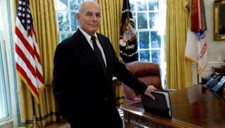 جون كيلي داخل المكتب البيضاوي بالبيت الأبيض 