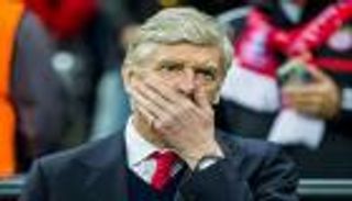 فينجر يثير الشكوك حول مشاركة ثنائي أرسنال بنهائي كأس الرابطة