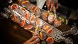 بالصور.. مطعم في كهف وسط غابة بطوكيو