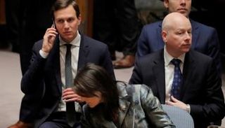  جاريد كوشنر، والموفد الخاص لترامب جيسون جرينبلات (رويترز)