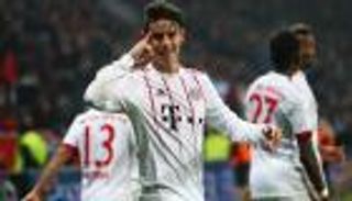 مدرب برشلونة الأسبق يشبه رودريجيز بميسي وبيليه