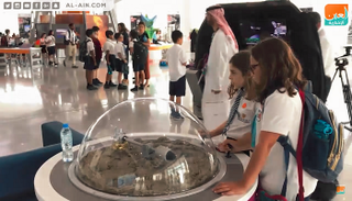 طلاب المدارس يكتشفون أحد الاختراعات