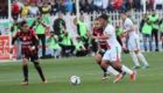 قمة الدوري الجزائري بين الاتحاد والمولودية تنتهي بالتعادل