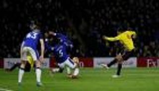 واتفورد يزيد أوجاع إيفرتون في البريمييرليج