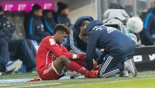 كومان يتلقى العلاج