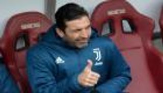 مدرب إيطاليا يكشف موقفه من عودة بوفون للمنتخب