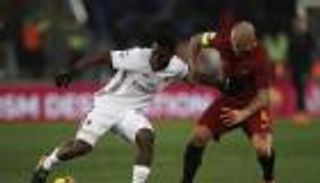 ناينجولان يكمل مباراة ميلان منقوص الأسنان