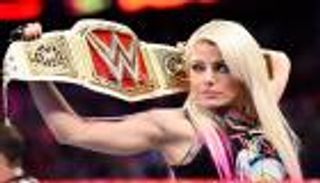 بليس تفوز بأول نزال "إليمينيشن تشامبر" في تاريخ WWE