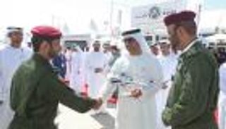 حامد بن زايد يزور جناح شرطة أبوظبي بمعرض الطيران 2018