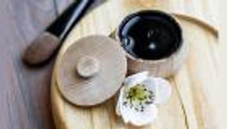 الفحم النباتي.. فوائد وخلطات جمالية