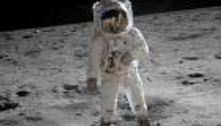 أول شبكة للهواتف المحمولة على سطح القمر 