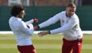 لاعبو ليفربول يستمتعون بالتدريب في الأجواء الباردة